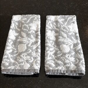 Threshold Pair of Hand Towels